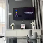 Apartament Highway