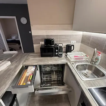 Apartament Highway